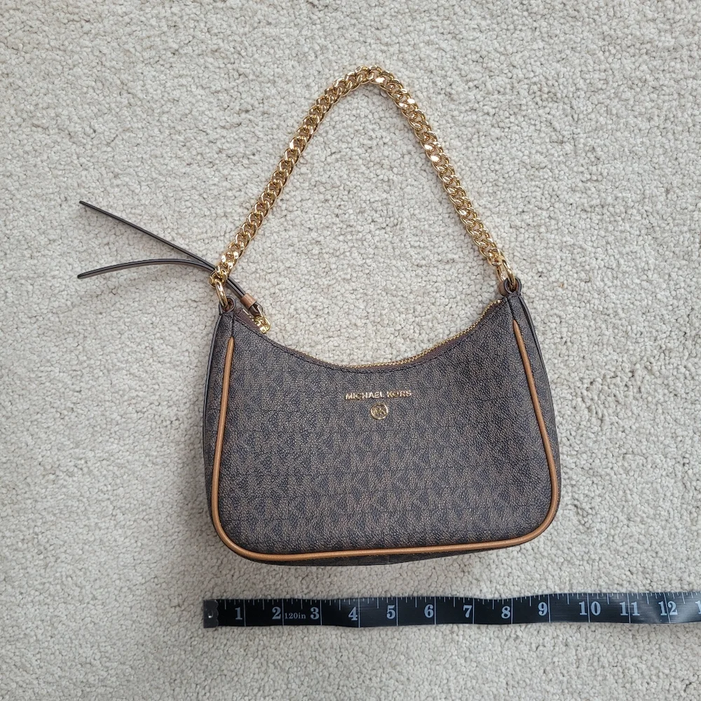 NWOT Michael Kors Monogram Jet Set Charm Small Logo Pochette